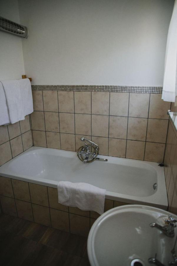 Lydenburg Manor Guest House Экстерьер фото