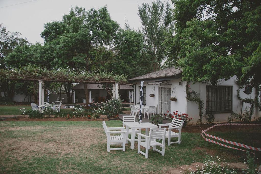 Lydenburg Manor Guest House Экстерьер фото